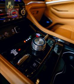 جیپ گراند شیرۆکی